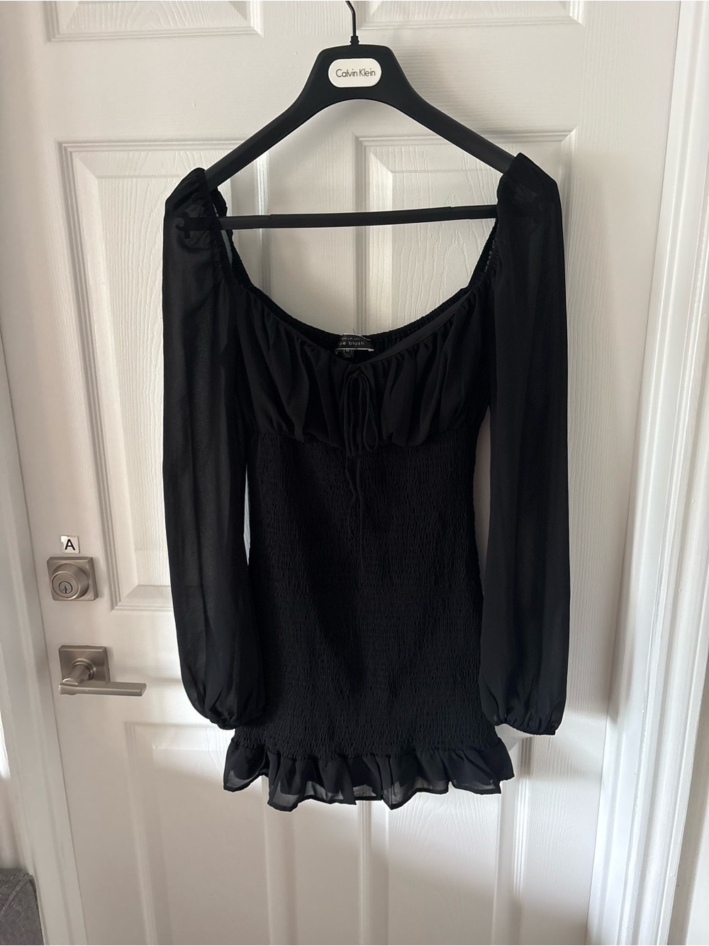 Blue Blush black long sleeve mini dress Size M